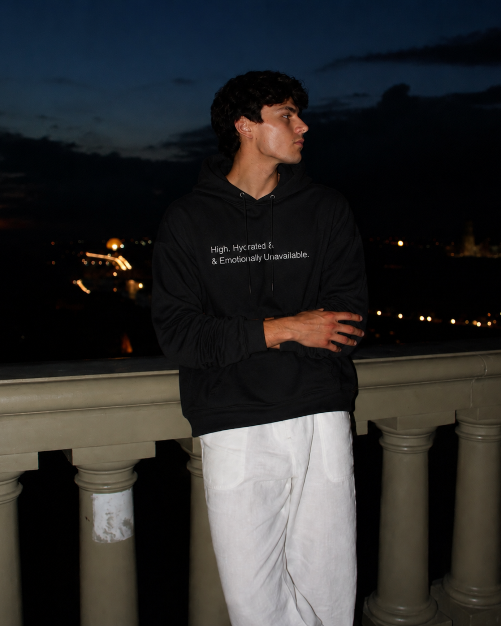 HIGH, HYDRATED & EMOTIONALLY UNAVAILABLE - HEAVYWEIGHT UNISEX HOODIE